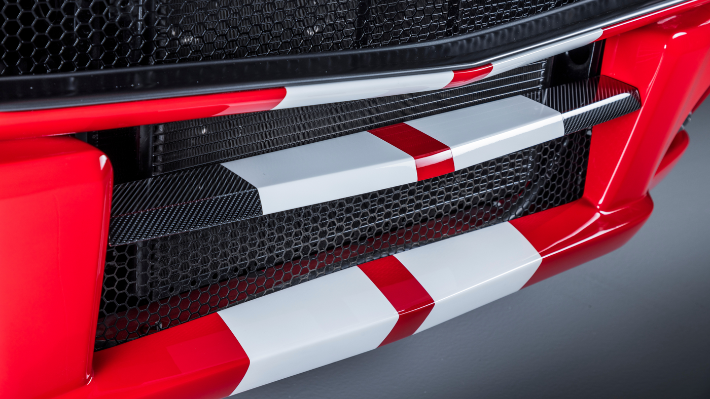 RED VEHICLE FRONT GRILL