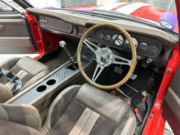 VEHICLE INTERIOR STEERING WHEEL