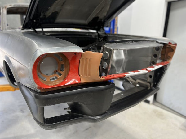 VEHICLE BODY SPRAY WRAP HEADLIGHT